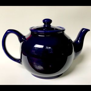 Vintage COBALT BLUE GLOBE TEAPOT